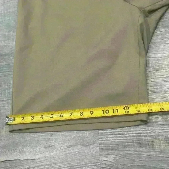 GREG NORMAN Golf Performance Shorts Mens Sz 38 Khaki Casual Dad Blokecore READ - Picture 13 of 14
